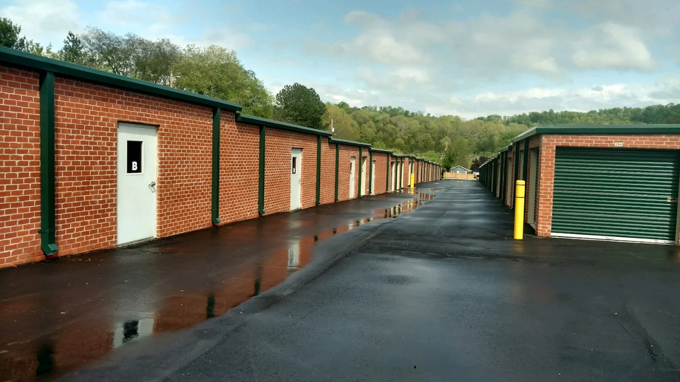 Assured Storage of Goodlettsville 1124 Louisville Hwy  Goodlettsville TN 37072